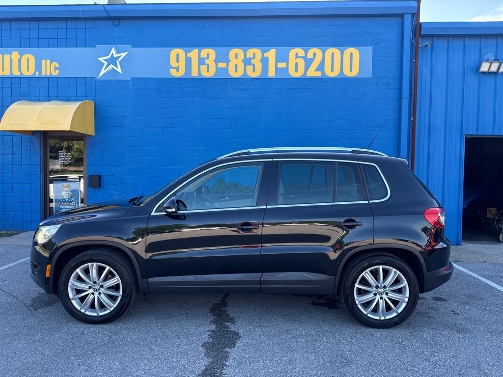 Volkswagen Tiguan  2011