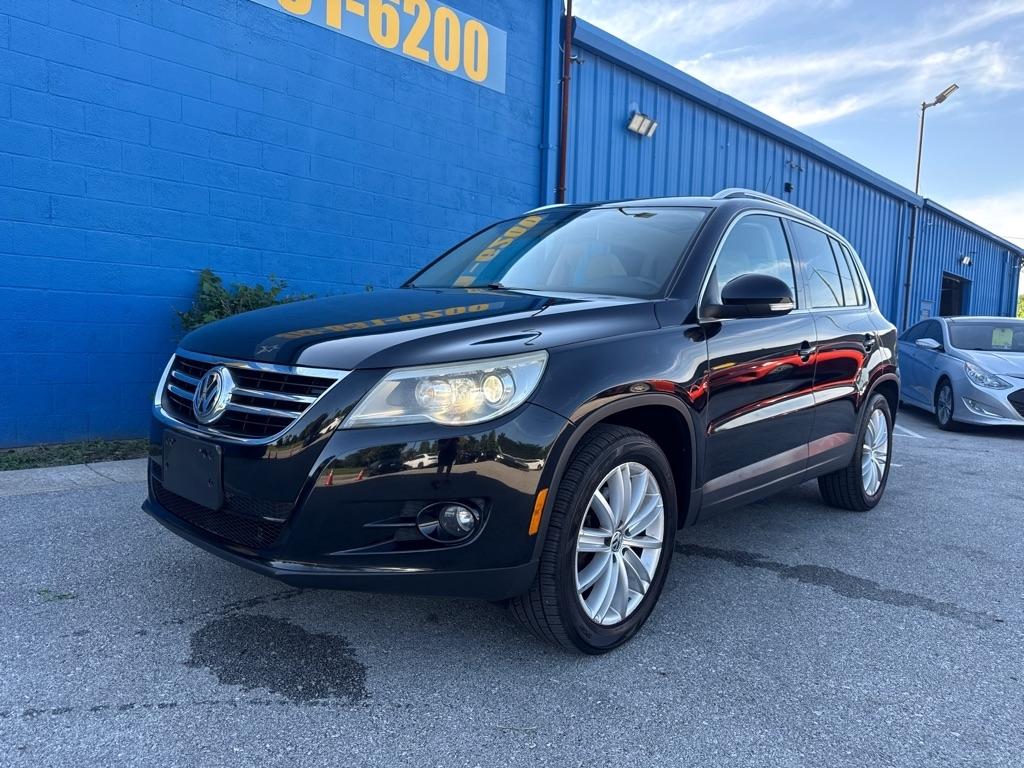 Volkswagen Tiguan  2011