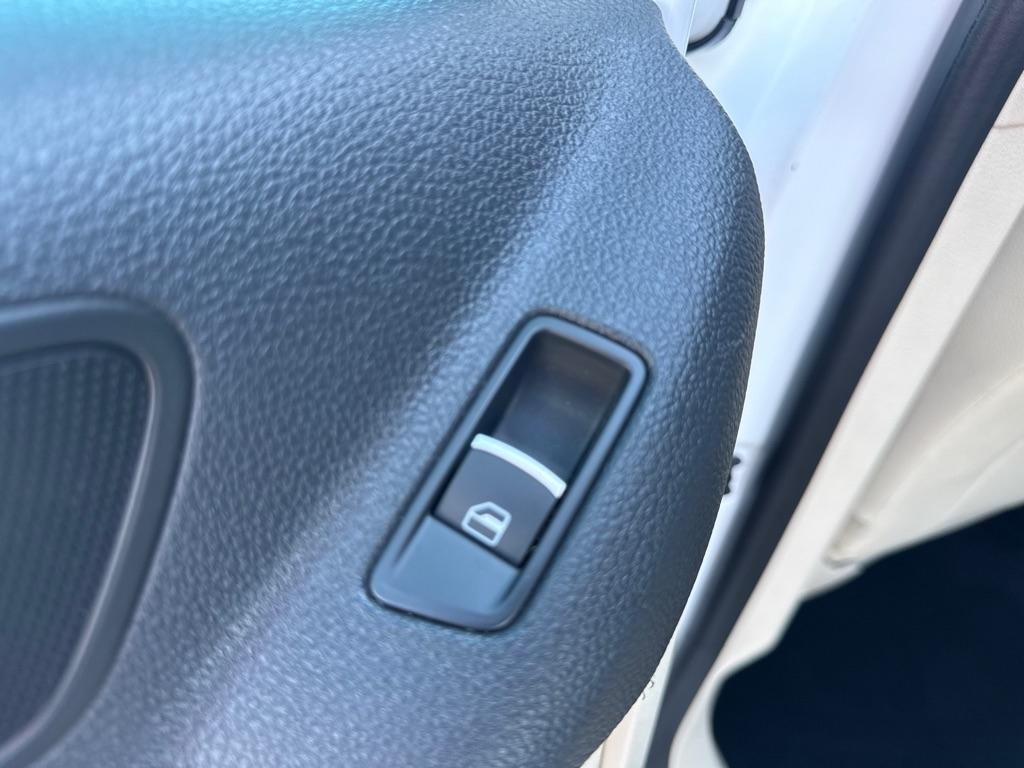 Volkswagen Tiguan  2013
