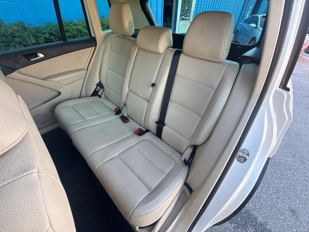 Volkswagen Tiguan  2013
