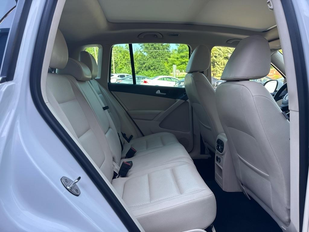 Volkswagen Tiguan  2013