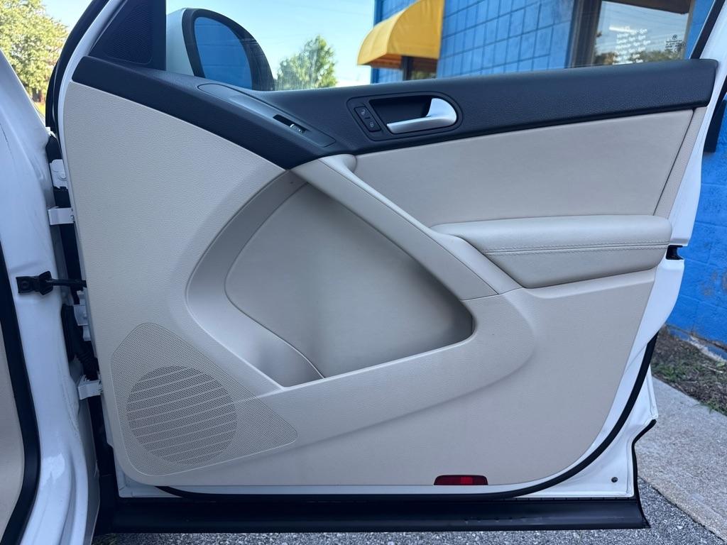 Volkswagen Tiguan  2013