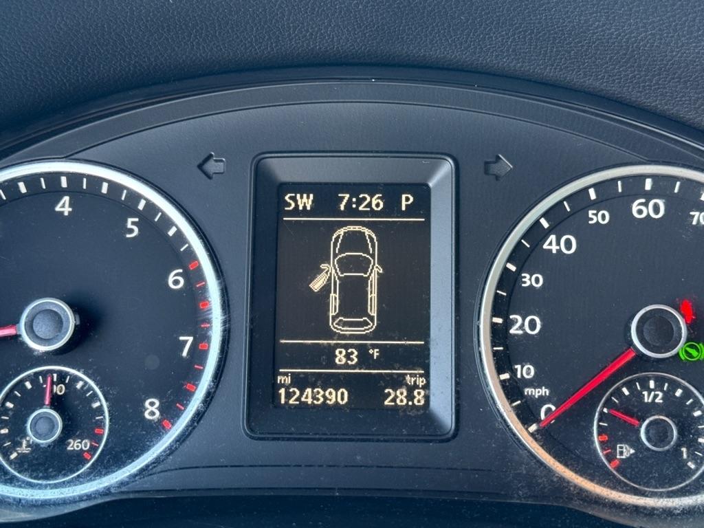 Volkswagen Tiguan S 4D SUV FWD 2013