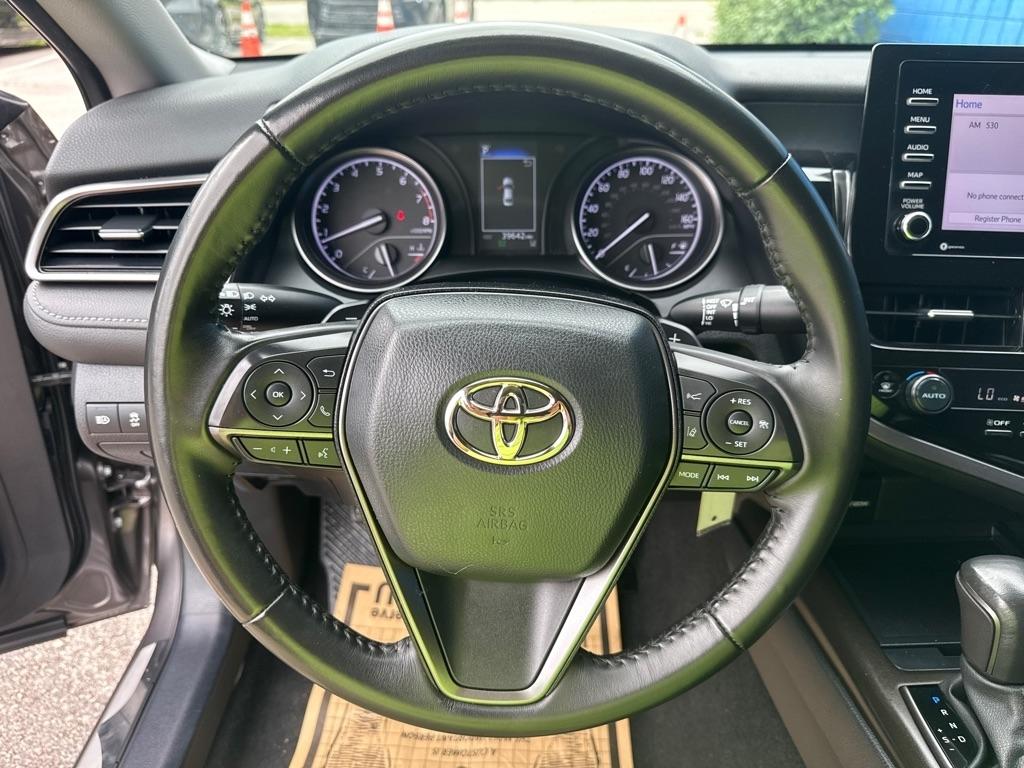 Toyota Camry  2023