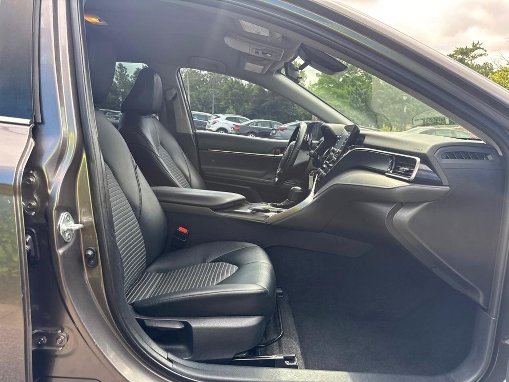 Toyota Camry  2023