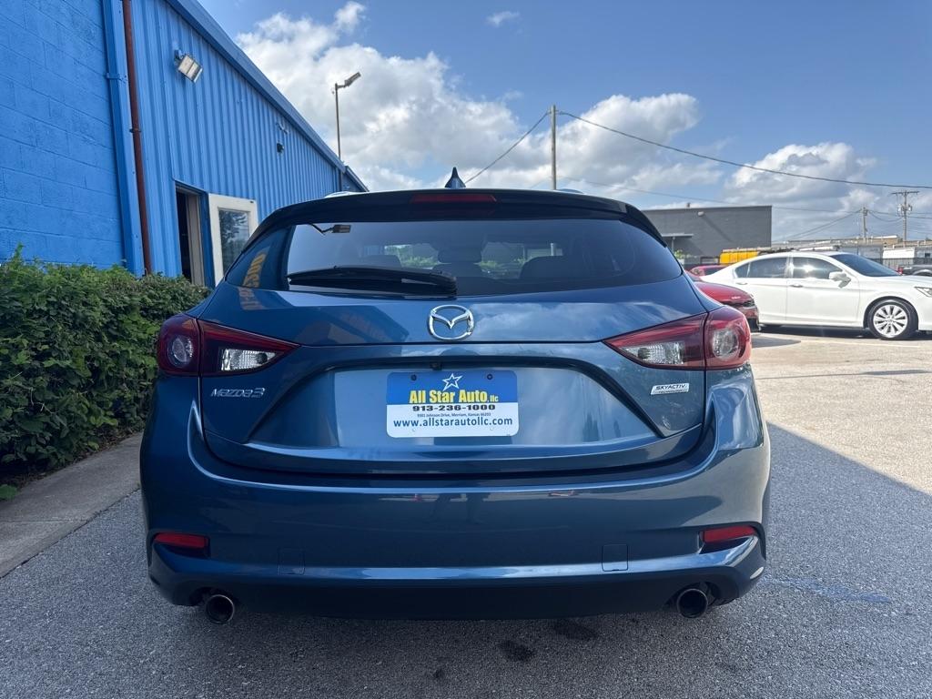 Mazda Mazda3 5-Door  2017