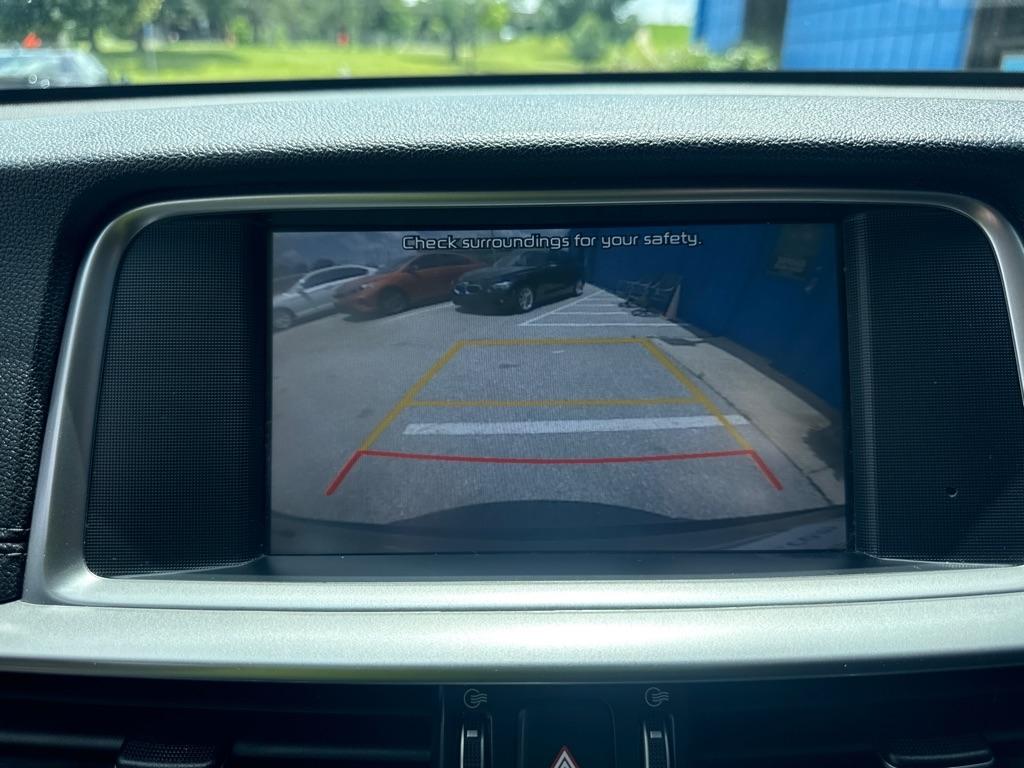 Kia Optima  2019
