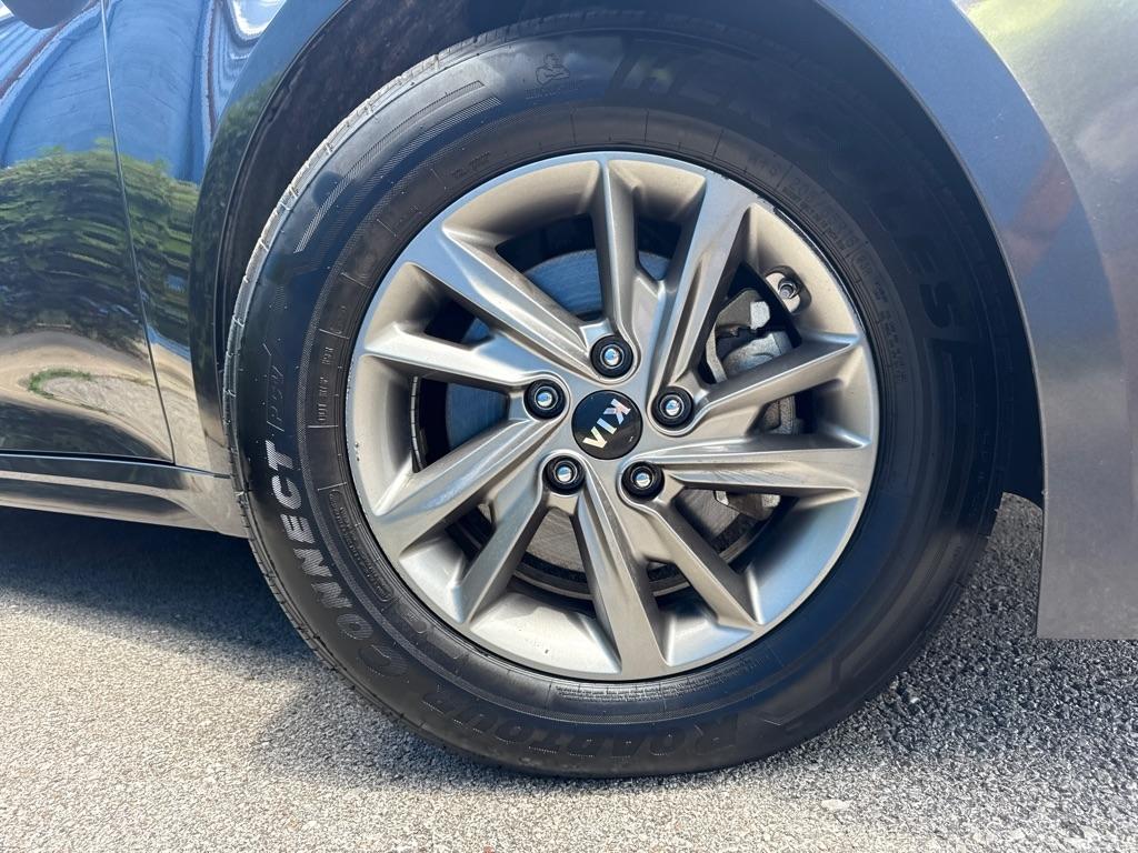 Kia Optima  2019