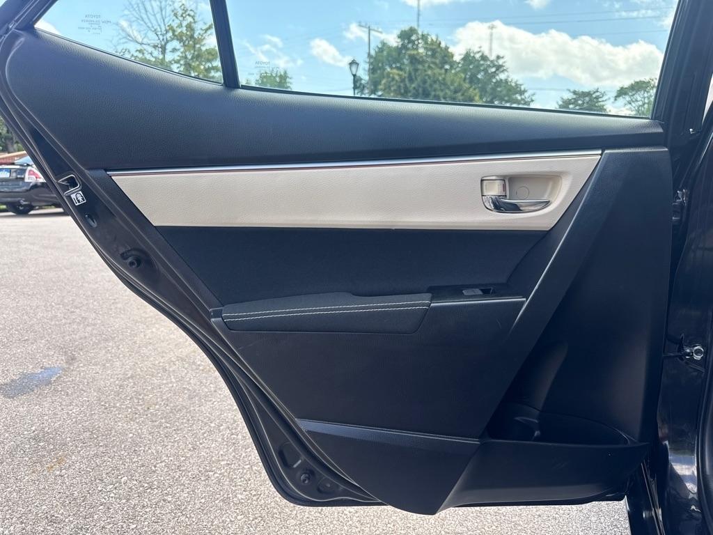 Toyota Corolla  2015