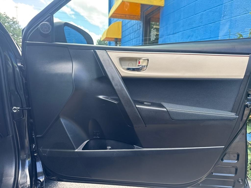 Toyota Corolla  2015