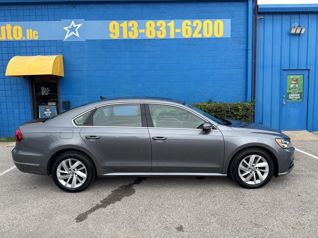 Volkswagen Passat SE 4D Sedan 2018