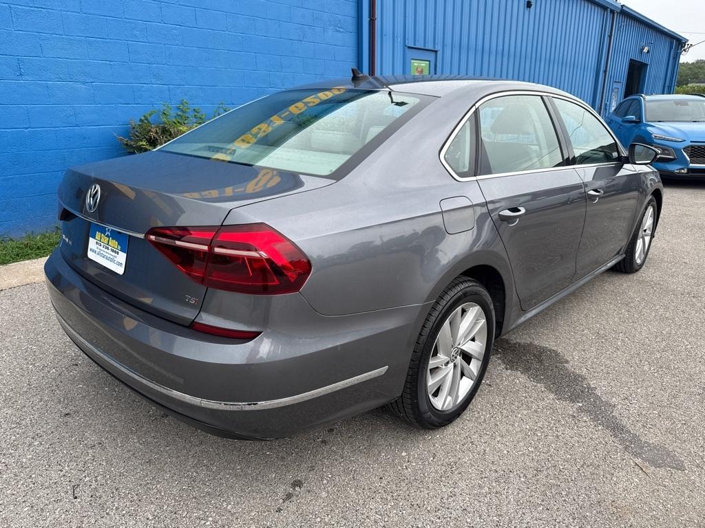 Volkswagen Passat SE 4D Sedan 2018