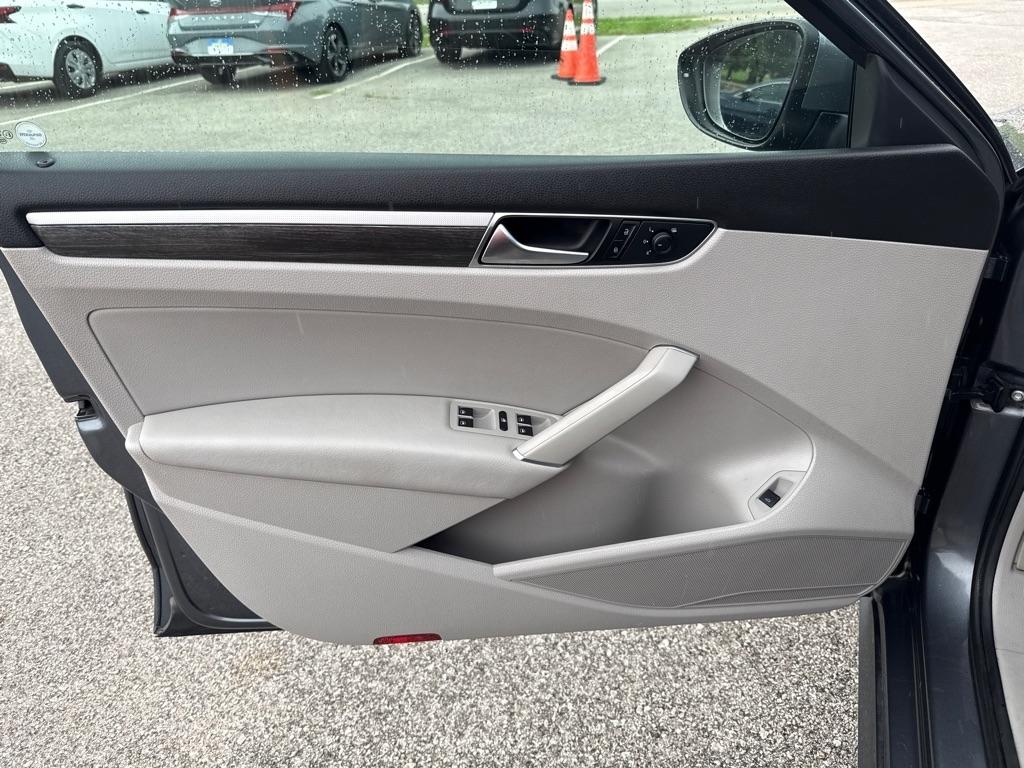 Volkswagen Passat SE 4D Sedan 2018