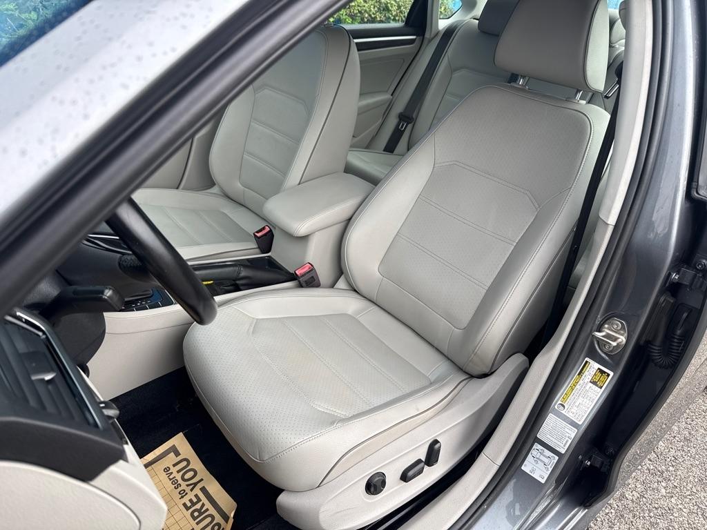 Volkswagen Passat SE 4D Sedan 2018