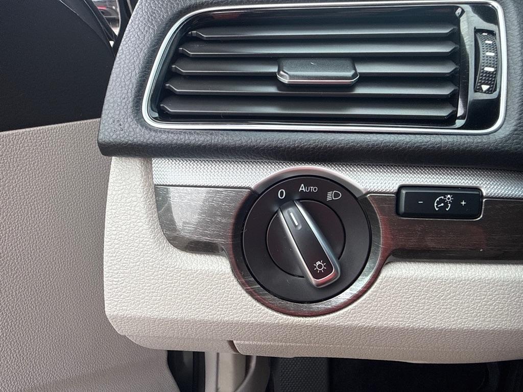 Volkswagen Passat SE 4D Sedan 2018