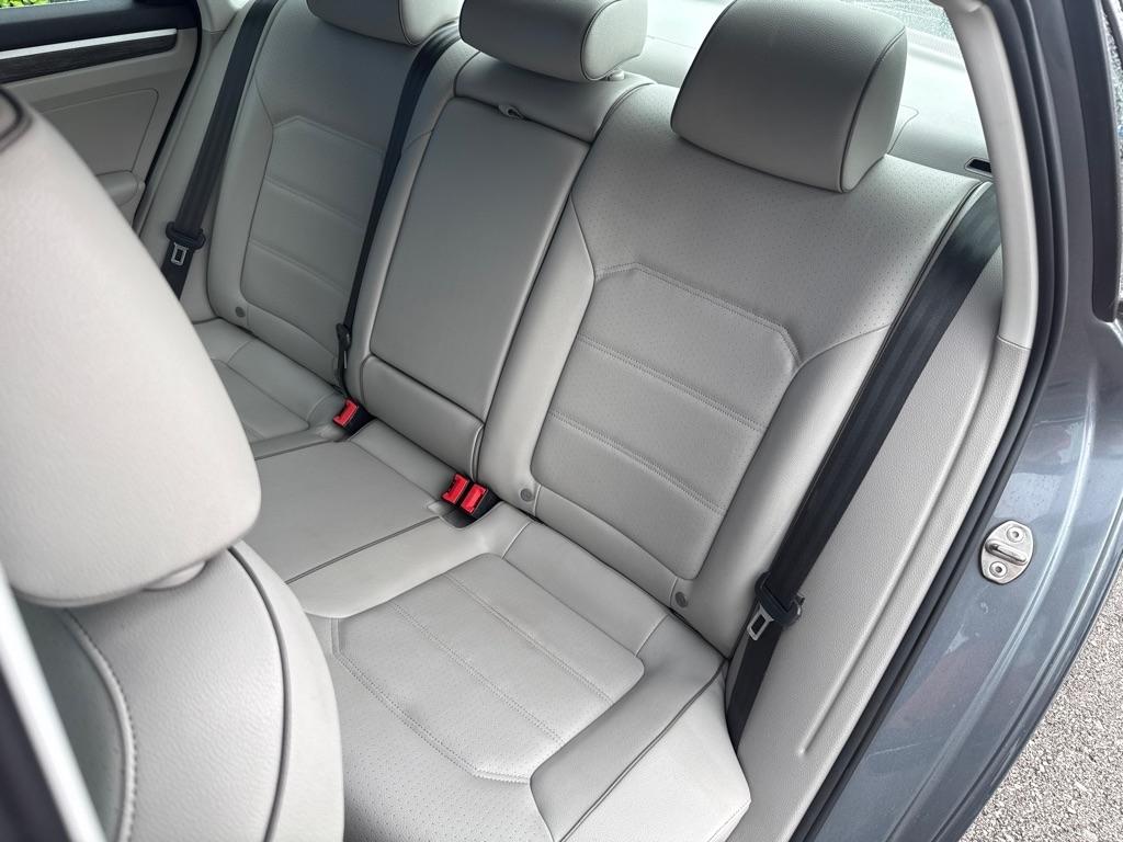 Volkswagen Passat SE 4D Sedan 2018