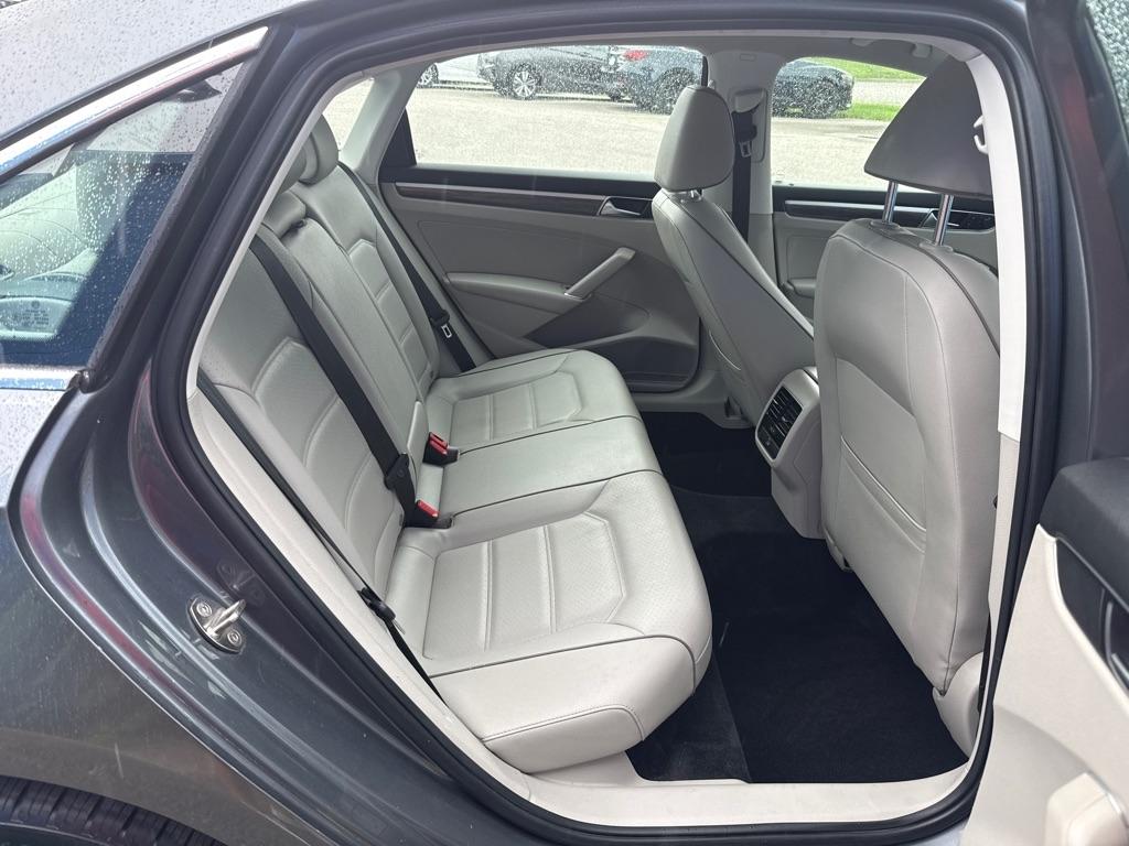 Volkswagen Passat SE 4D Sedan 2018
