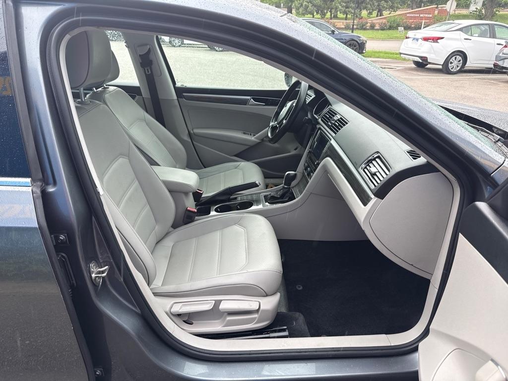 Volkswagen Passat SE 4D Sedan 2018