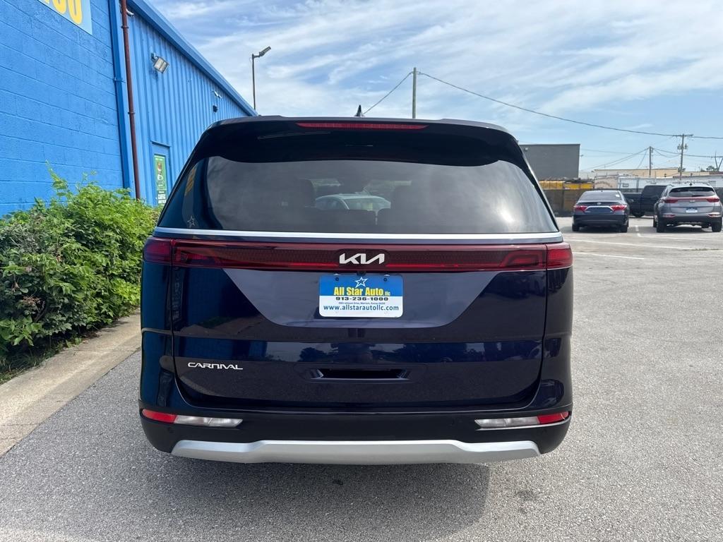 Kia Carnival  2024