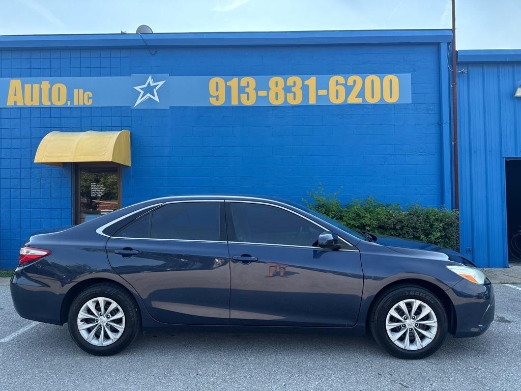 Toyota Camry  2016