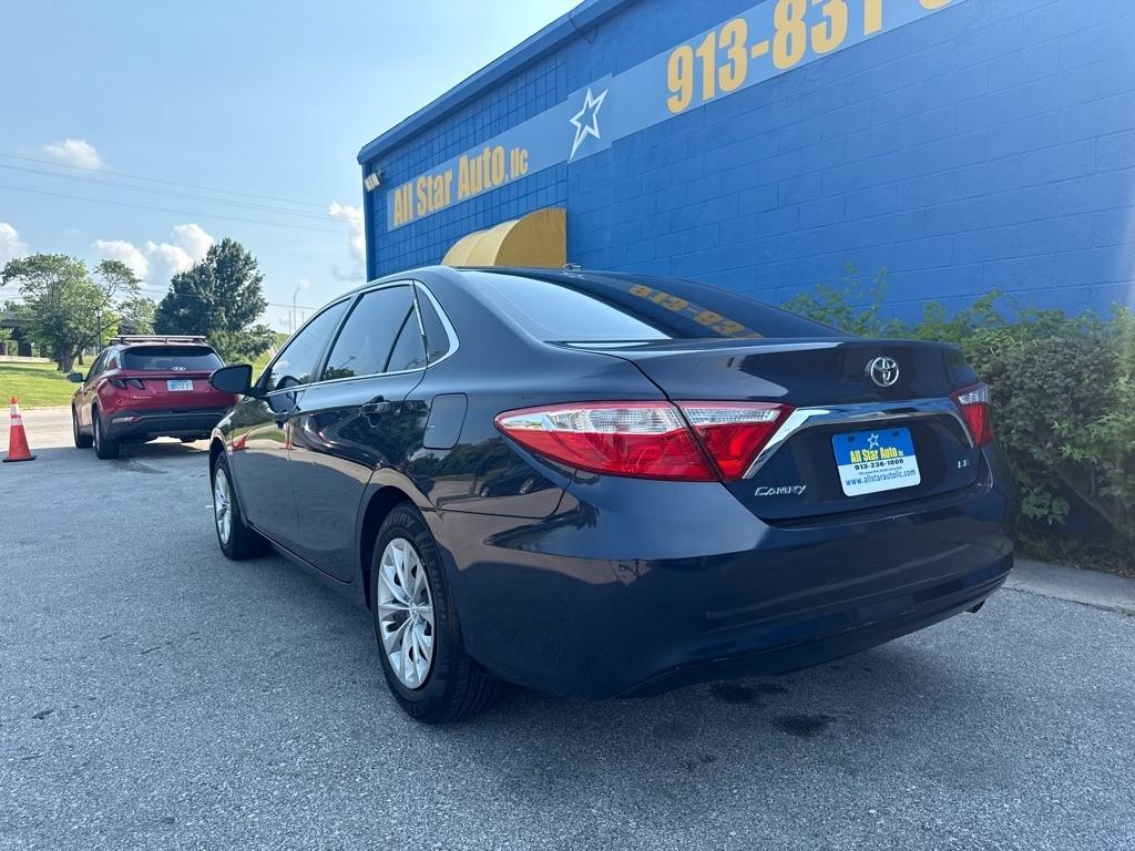 Toyota Camry  2016