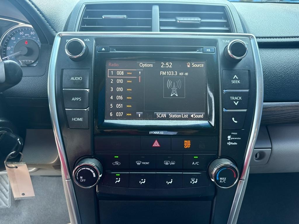 Toyota Camry  2016