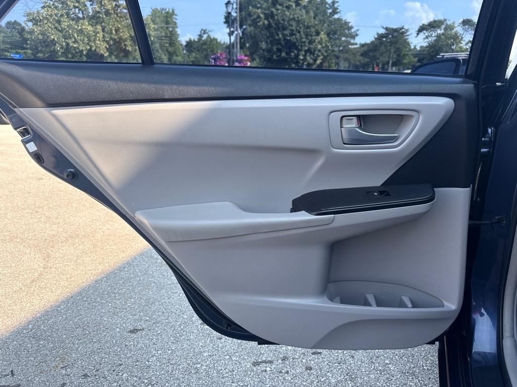 Toyota Camry  2016
