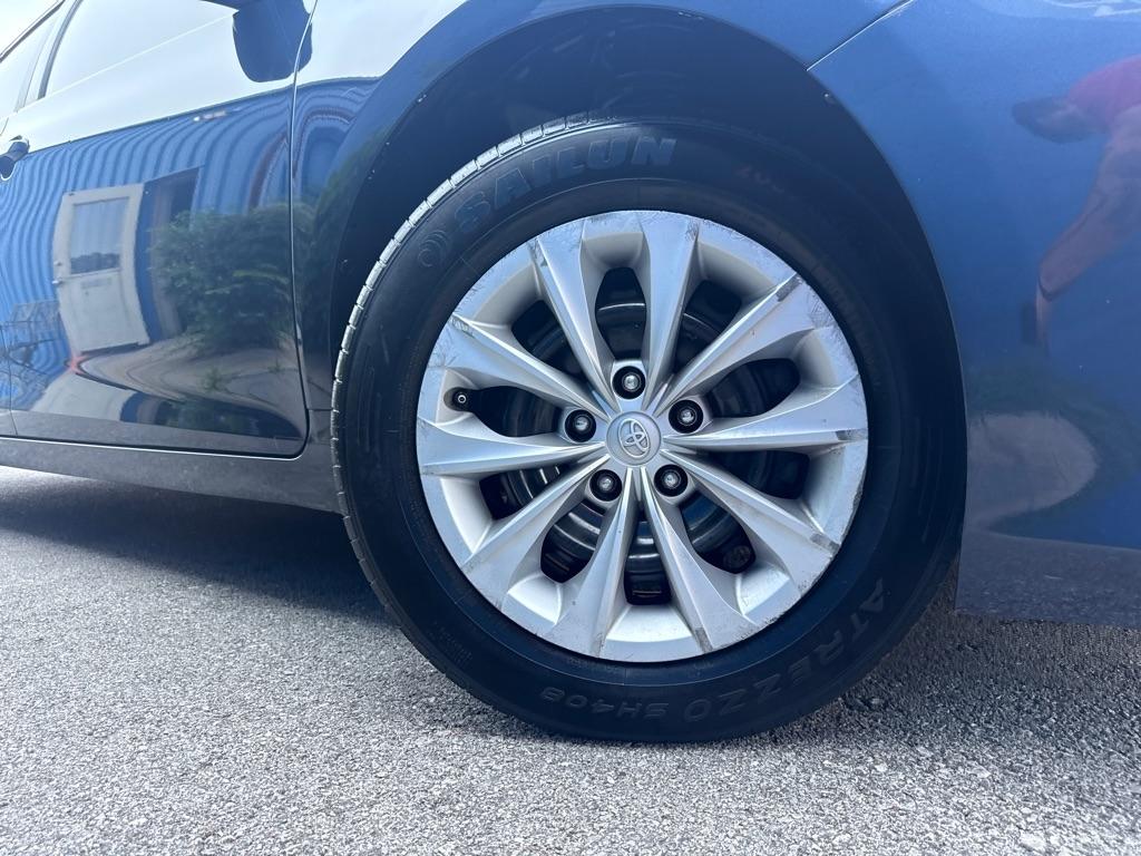 Toyota Camry  2016