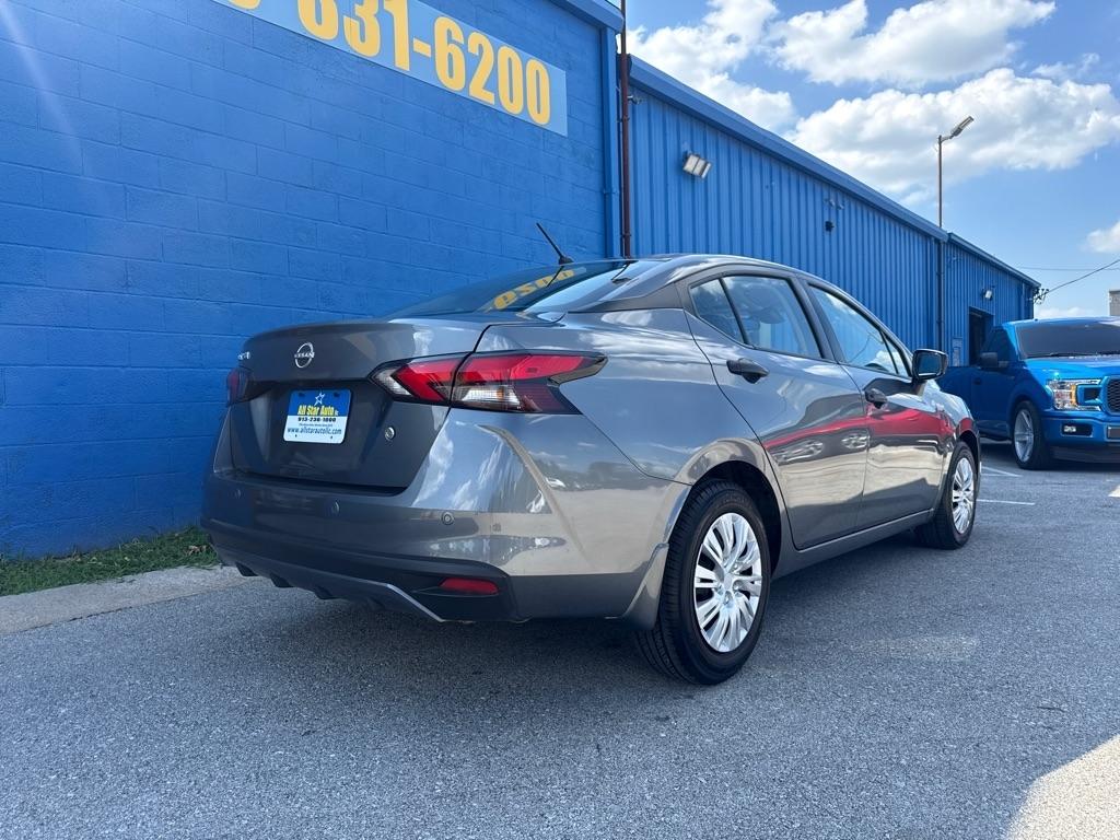 Nissan Versa  2024