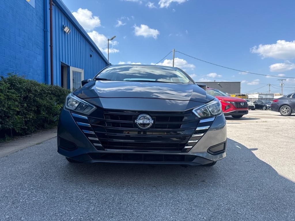 Nissan Versa  2024