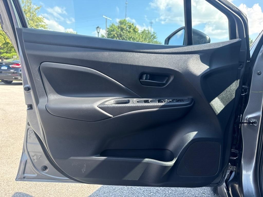 Nissan Versa  2024