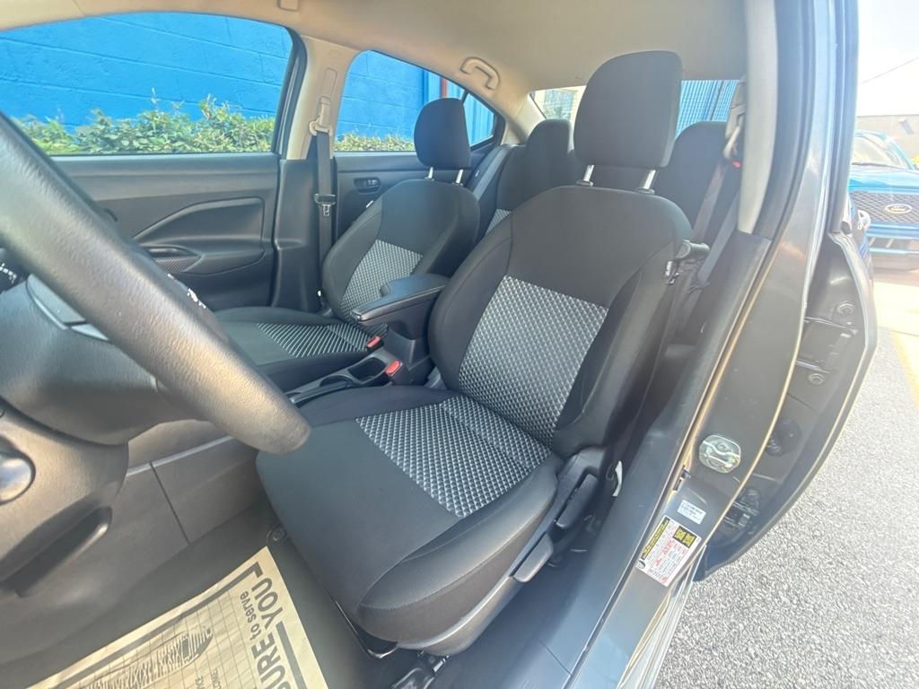 Nissan Versa  2024