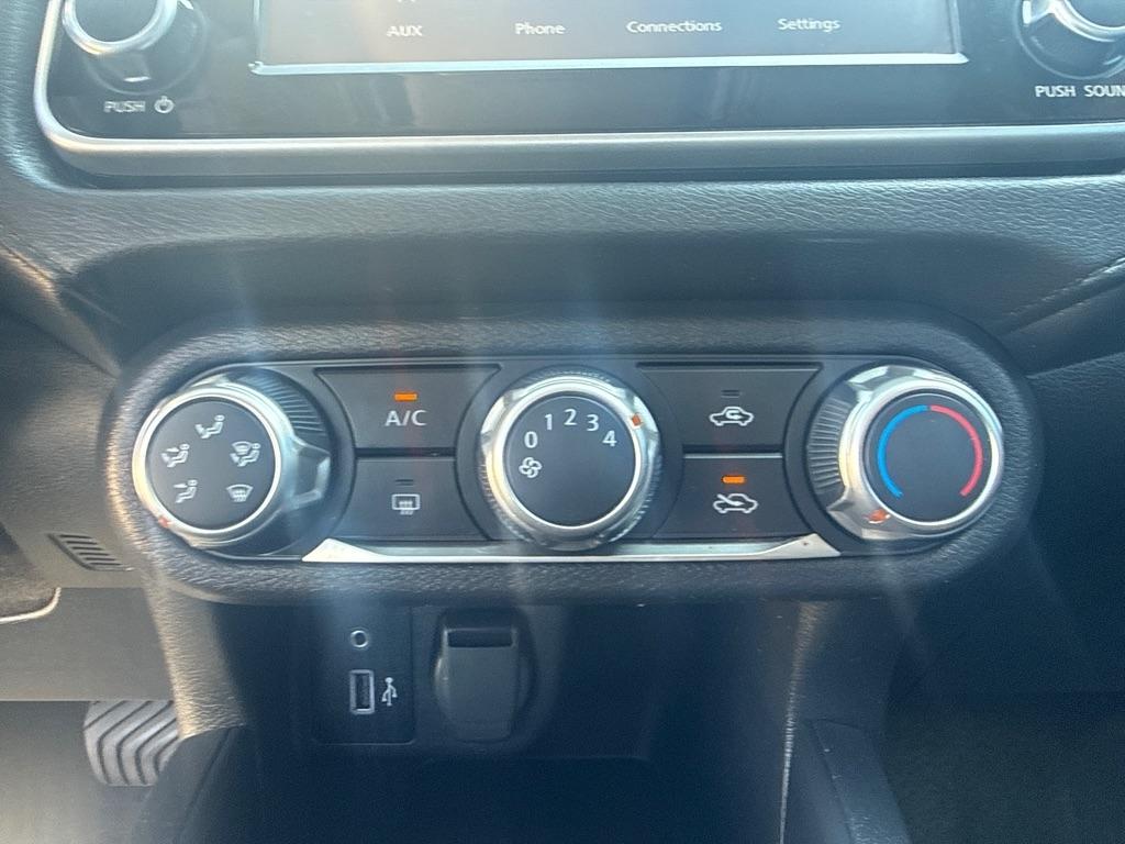 Nissan Versa  2024