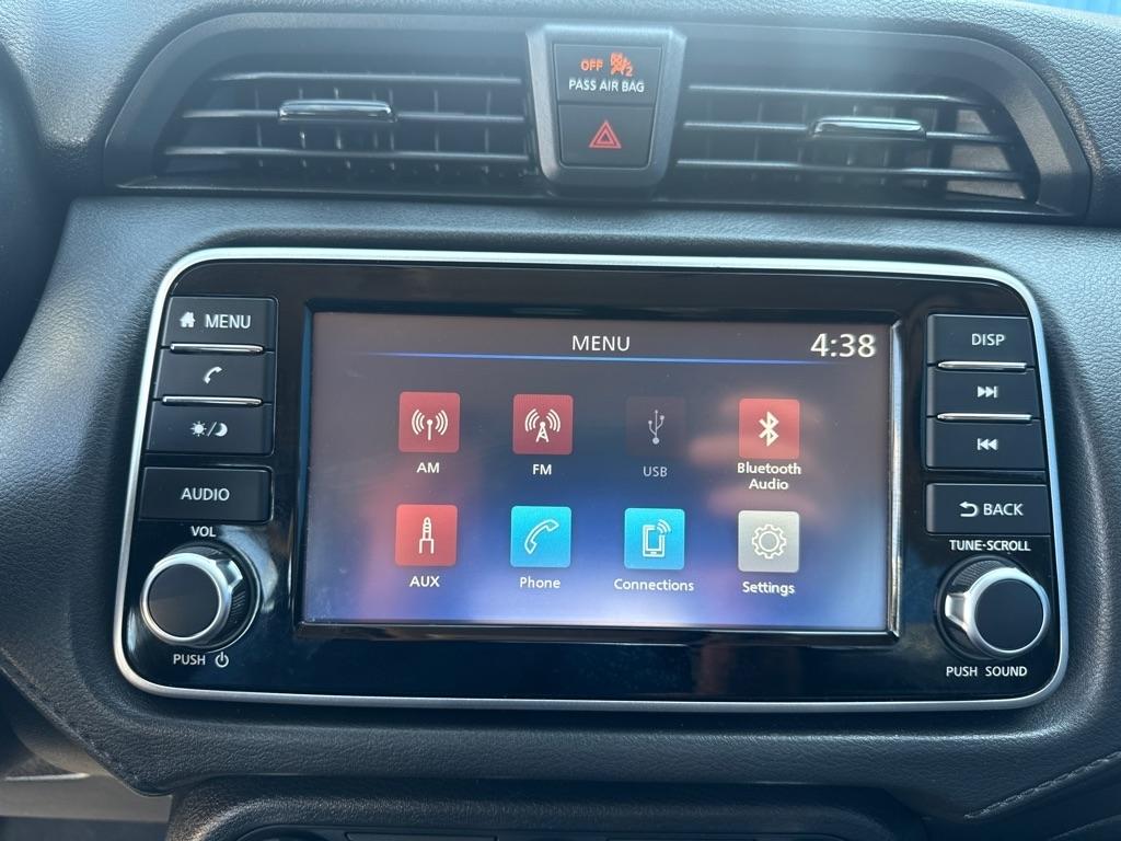 Nissan Versa  2024
