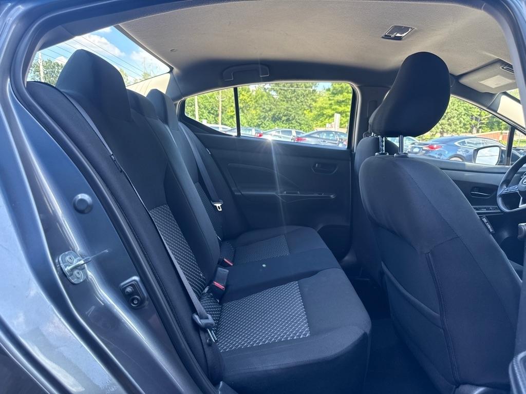 Nissan Versa  2024