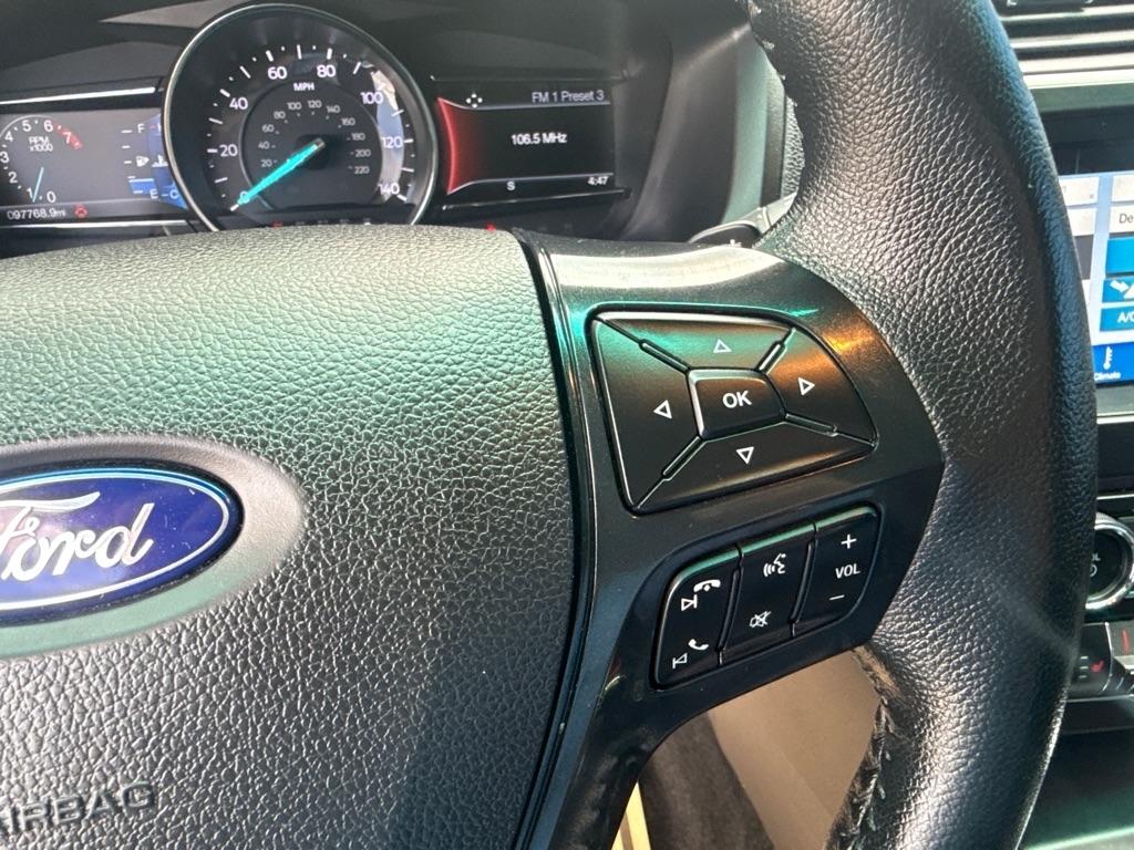 Ford Explorer XLT 4D SUV 4WD 2017