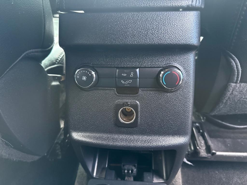 Ford Explorer XLT 4D SUV 4WD 2017