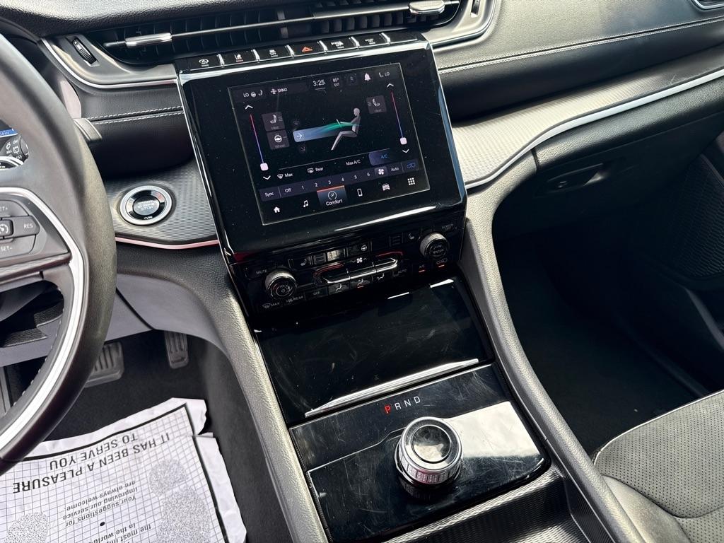 Jeep Grand Cherokee  2024