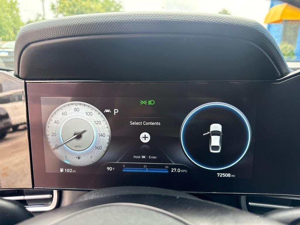 Hyundai Elantra  2022