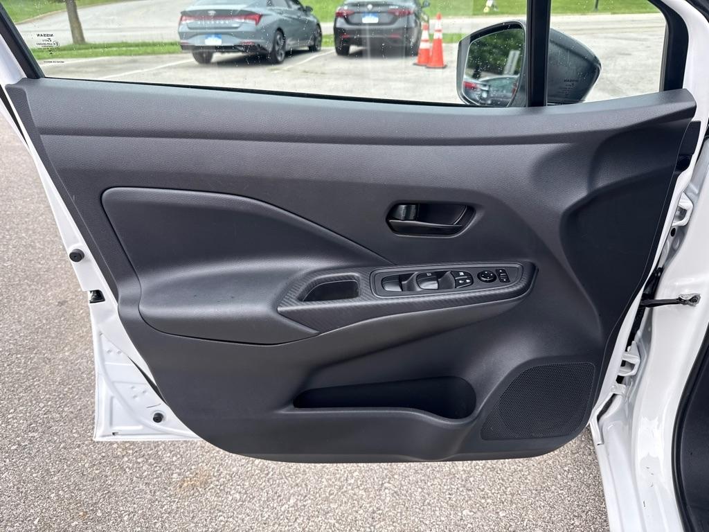 Nissan Versa S 4D Sedan 2023