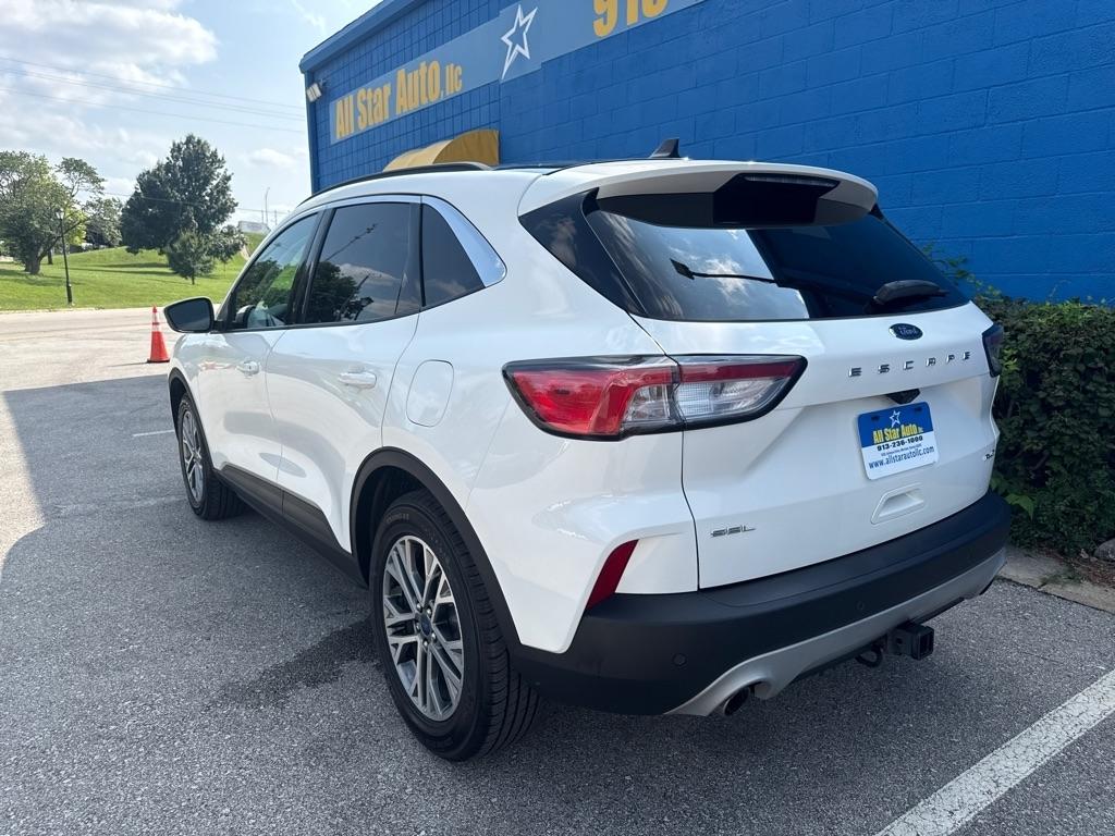 Ford Escape SEL 4D SUV AWD 2022