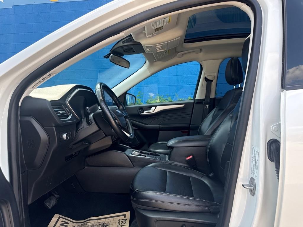 Ford Escape SEL 4D SUV AWD 2022