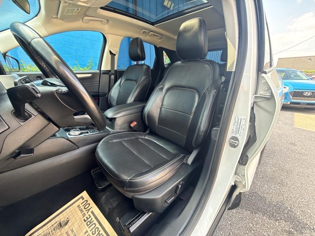Ford Escape SEL 4D SUV AWD 2022