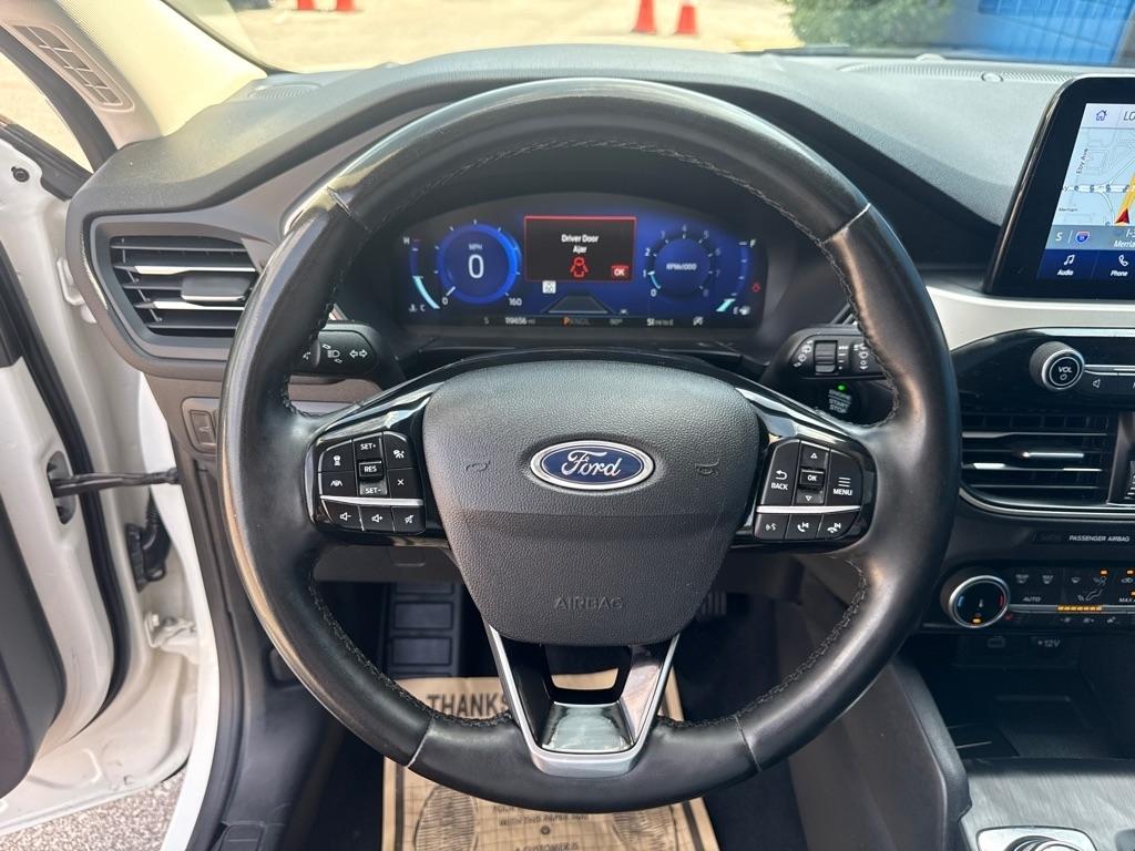Ford Escape SEL 4D SUV AWD 2022