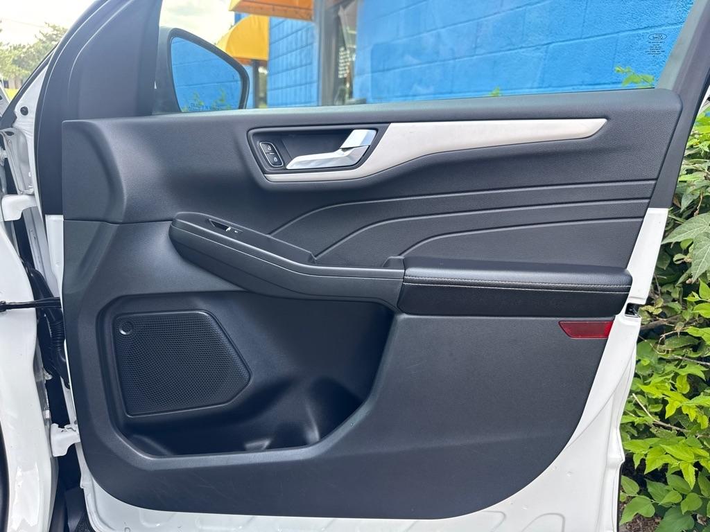 Ford Escape SEL 4D SUV AWD 2022