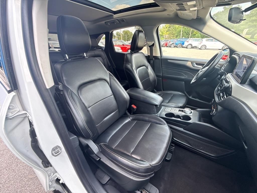 Ford Escape SEL 4D SUV AWD 2022