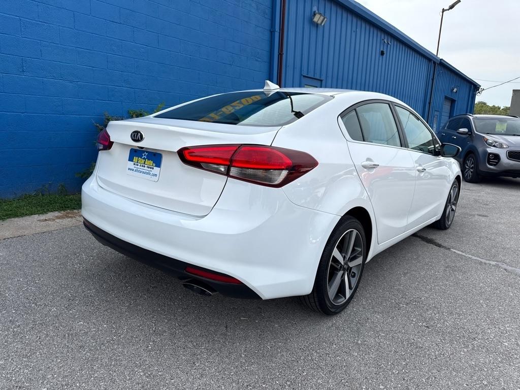 Kia Forte EX 4D Sedan 2017