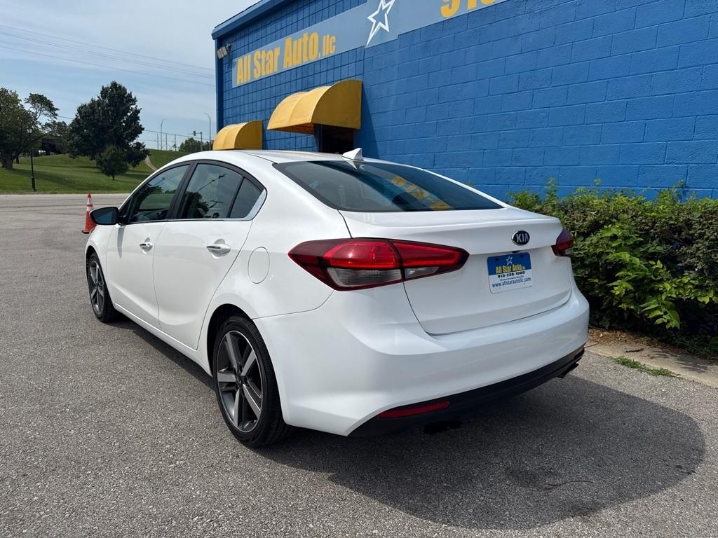 Kia Forte EX 4D Sedan 2017
