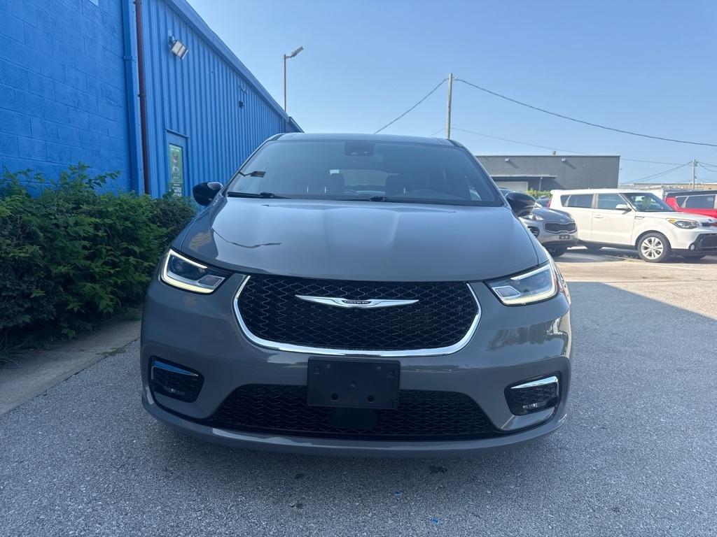 Chrysler Pacifica Select AWD 2025
