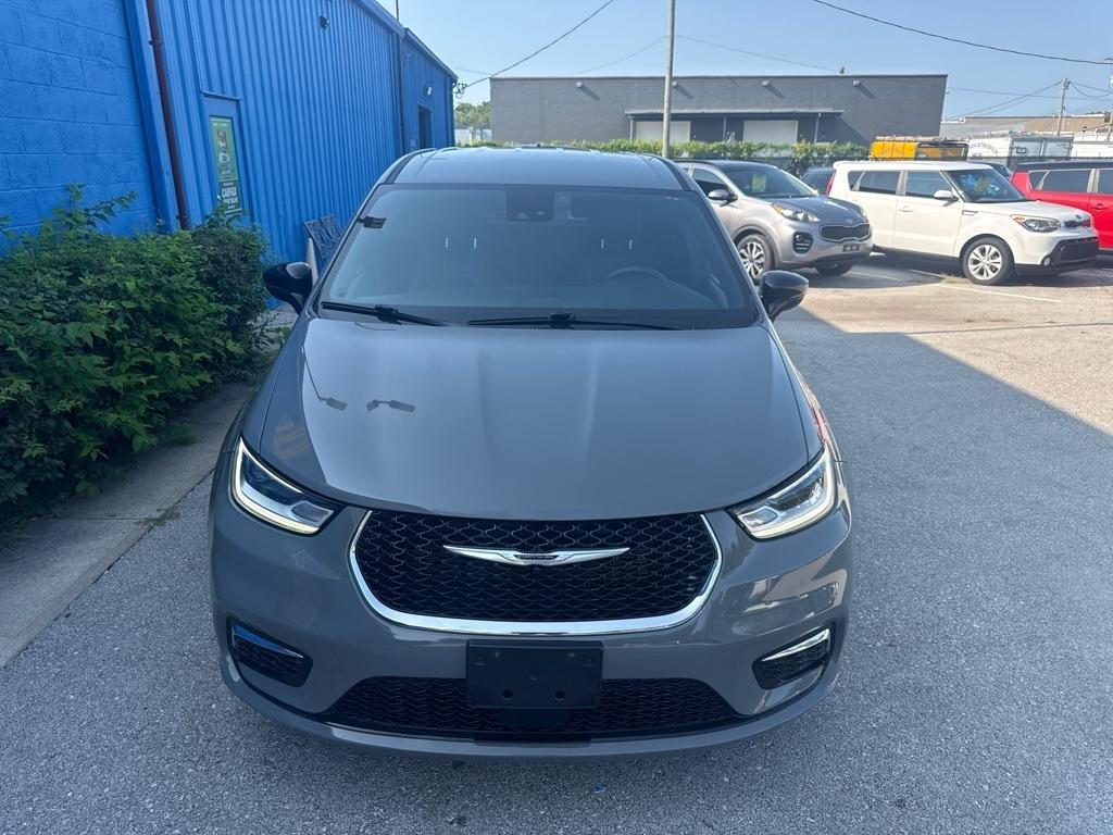 Chrysler Pacifica Select AWD 2025